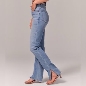 Abercrombie & Fitch Ultra High Rise 90s Straight Jean